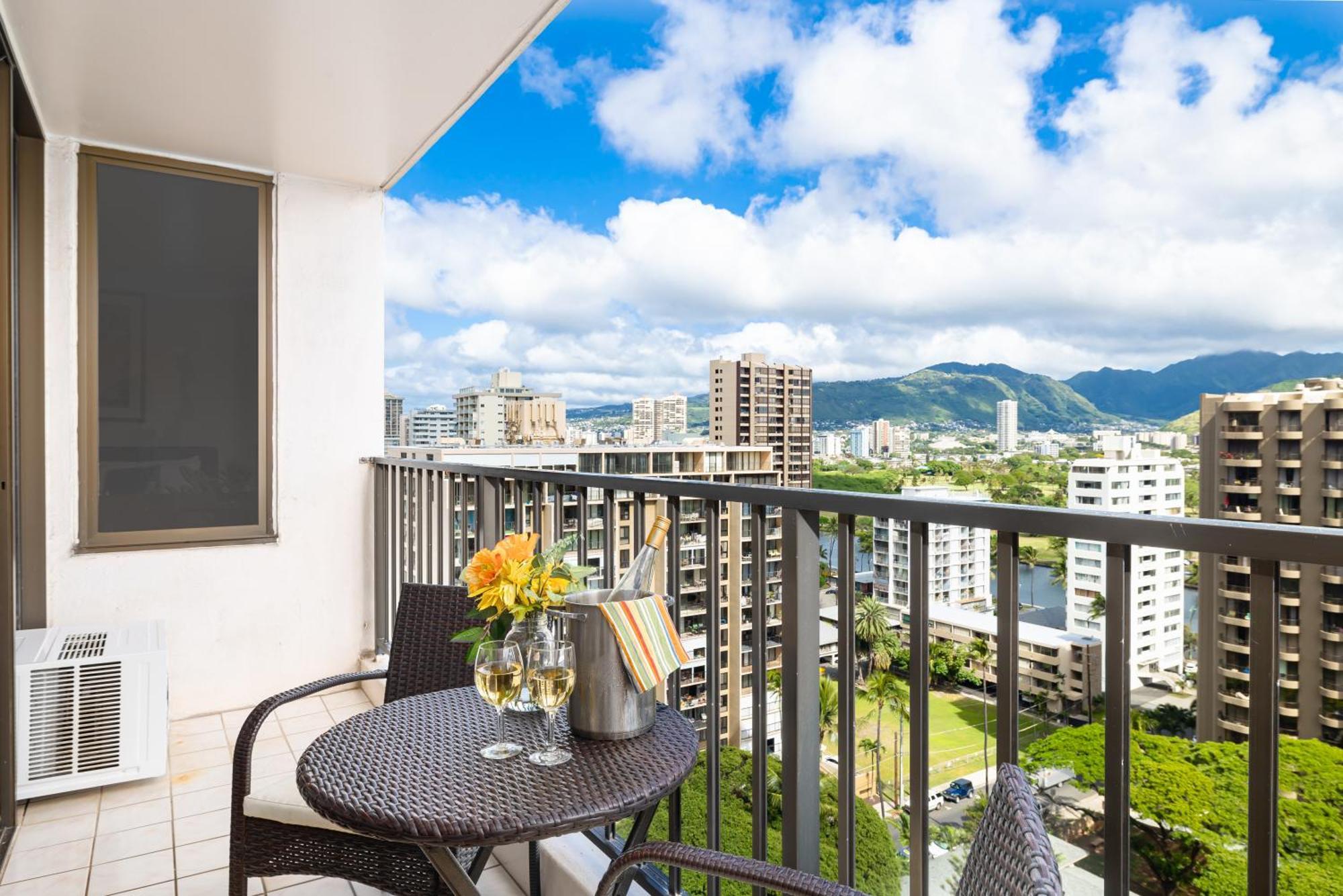 Mountain View Getaway, Free Parking And Beach Steps Away Honolulu Esterno foto